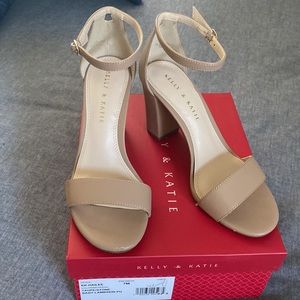 Kelly and Katie Hailee Heels Size 7